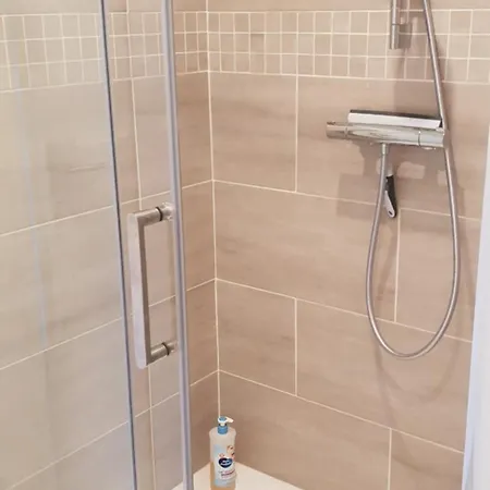 A 10 Mm Du Centre-ville Du Mans Privat bolig